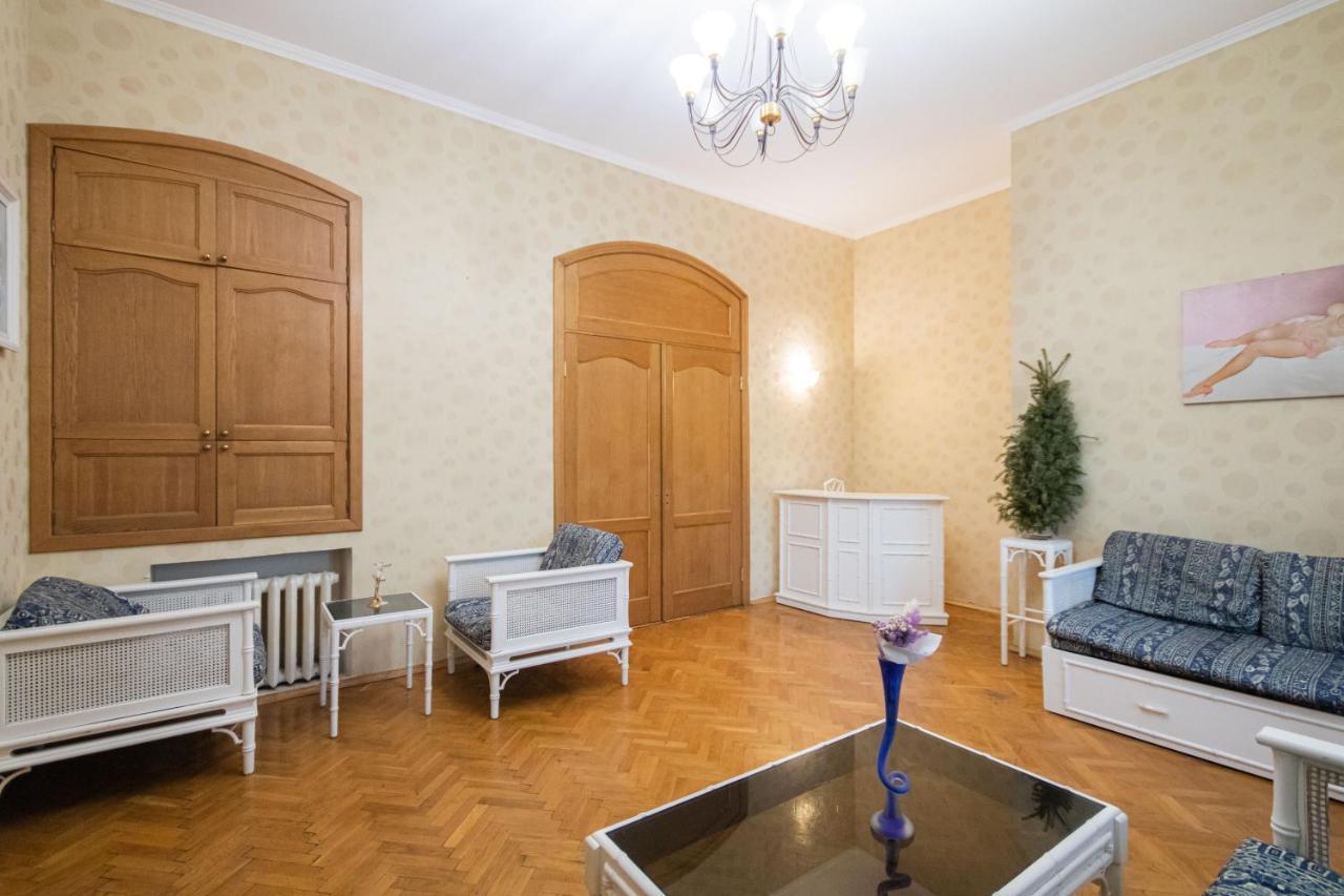Apartment 4-кімнатні біля м. палац спорту Kyiv